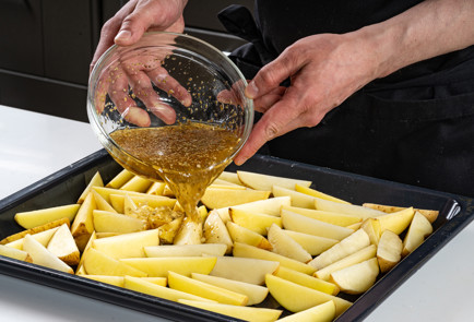 Фото шага рецепта Картошка в духовке с лимоном 191577 шаг 6  
