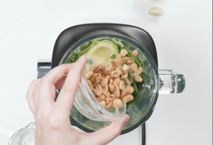 Фото шага рецепта Картошка в духовке с соусом из авокадо 173455 шаг 7  