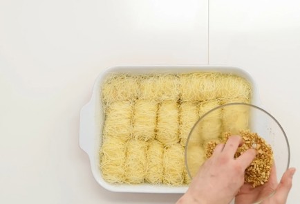 Фото шага рецепта Греческий десерт катаифи 92868 шаг 9  