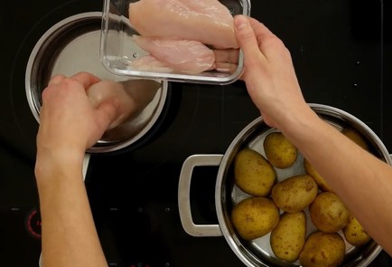 Фото шага рецепта Перуанская запеканка кауза 94144 шаг 2  