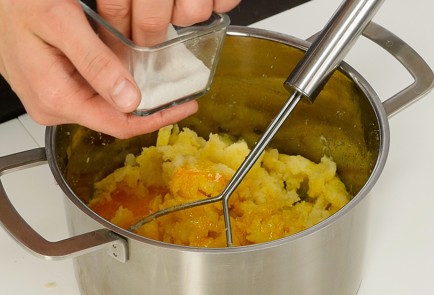 Фото шага рецепта Перуанская запеканка кауза 94144 шаг 5  