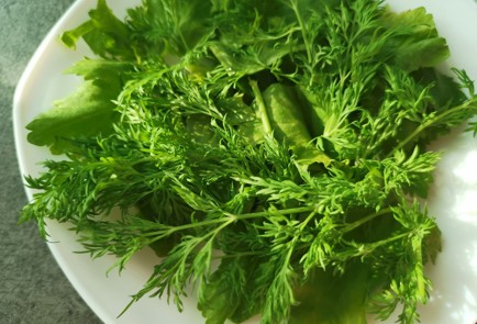 Фото шага рецепта Кавказский салат 191570 шаг 2  