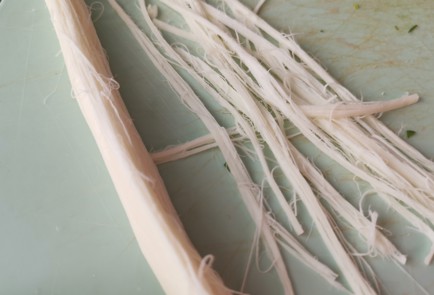 Фото шага рецепта Кавказский салат 191570 шаг 3  