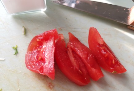 Фото шага рецепта Кавказский салат 191570 шаг 6  