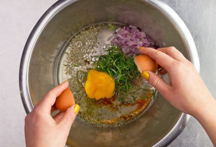 Фото шага рецепта Кефтедес 43543 шаг 1  