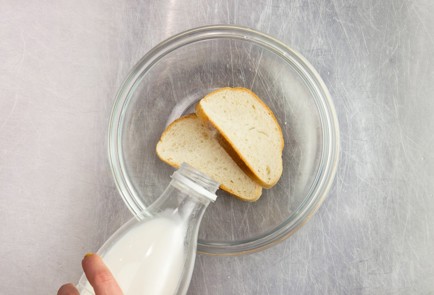 Фото шага рецепта Кефтедес 43543 шаг 2  