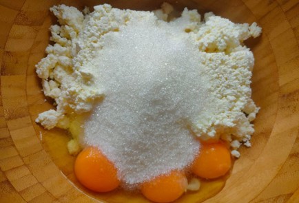 Фото шага рецепта Кекс с домашним вареньем 191353 шаг 4  