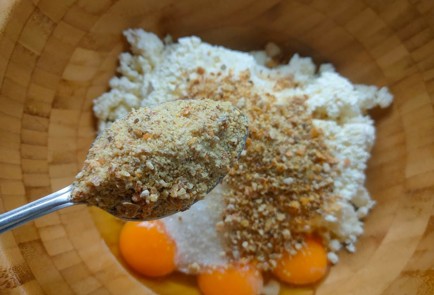 Фото шага рецепта Кекс с домашним вареньем 191353 шаг 5  