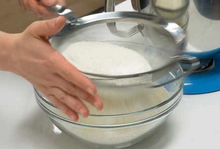 Фото шага рецепта Кекс с изюмом 140792 шаг 5  