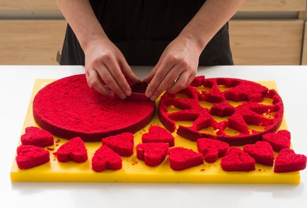 Фото шага рецепта Кекс с сердцем 151982 шаг 6  