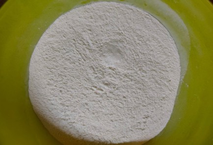 Фото шага рецепта Кекс с сухофруктами 186504 шаг 2  