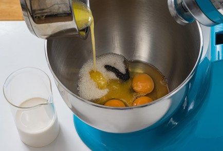 Фото шага рецепта Кекс с яблоками 174747 шаг 3  