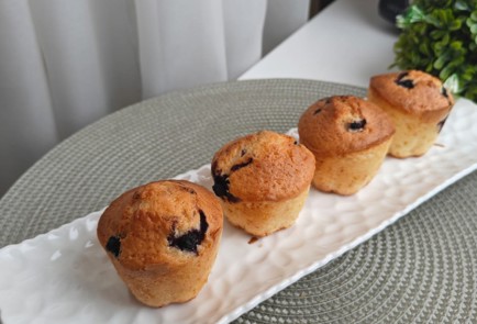 Фото шага рецепта Кексы с черникой 175706 шаг 11