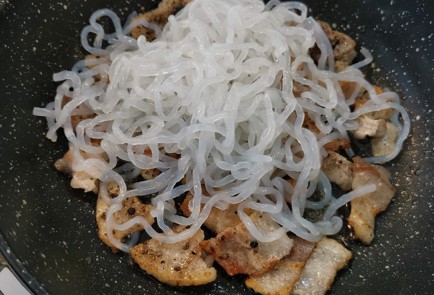 Фото шага рецепта Кетокарбонара 174160 шаг 7