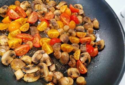 Фото шага рецепта Кетопаста с беарнским соусом 175518 шаг 8  