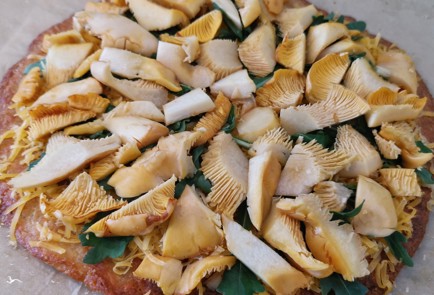 Фото шага рецепта Кетопицца с лисичками 174661 шаг 11  