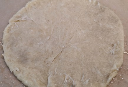 Фото шага рецепта Кетопицца с лисичками 174661 шаг 4  