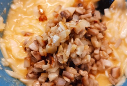 Фото шага рецепта Кетовафли с грибами 174869 шаг 7  