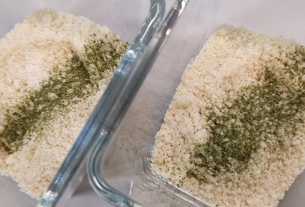 Фото шага рецепта Кетобулочка с кунжутом 151767 шаг 3  