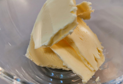 Фото шага рецепта Кетобулочки из миндальной муки 151707 шаг 3  