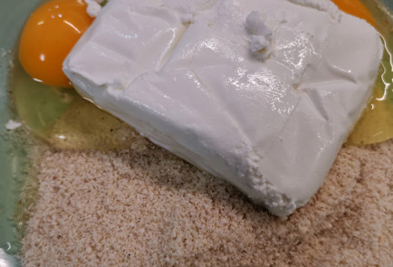 Фото шага рецепта Кетобулочки с кунжутом 151993 шаг 6  