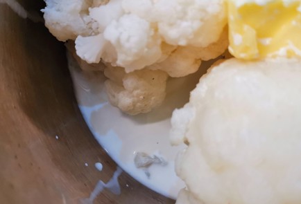 Фото шага рецепта Кетопюре с горошком и крапивой 153009 шаг 5  