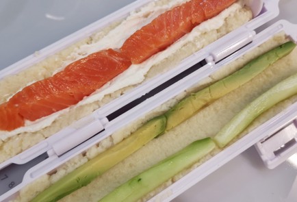 Фото шага рецепта Кетороллы из цветной капусты с лососем 153109 шаг 11  