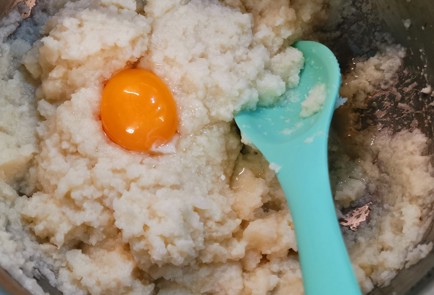 Фото шага рецепта Кетороллы из цветной капусты с лососем 153109 шаг 6  