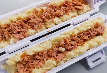 Фото шага рецепта Кетороллы из цветной капусты с тунцом 153110 шаг 6