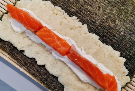 Фото шага рецепта Кетороллы с лососем 153111 шаг 9  