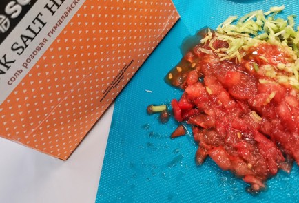 Фото шага рецепта Кетотако с йогуртовочесночной начинкой 152923 шаг 3  