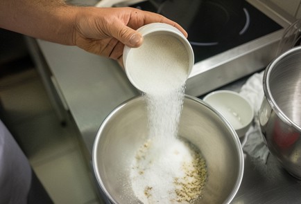 Фото шага рецепта Киевский торт 173835 шаг 1  