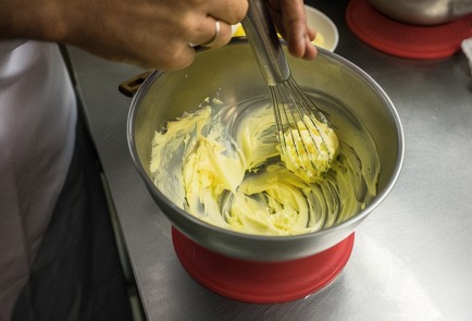 Фото шага рецепта Киевский торт 173835 шаг 12  