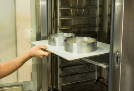 Фото шага рецепта Киевский торт 173835 шаг 7  