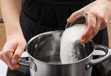 Фото шага рецепта Кисель из клубники с лаймом и мятой 175614 шаг 3  