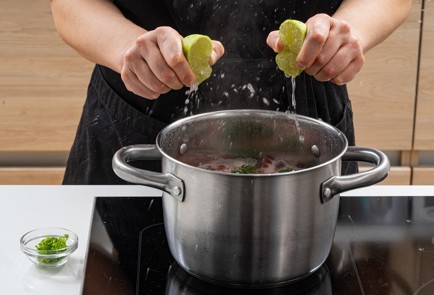 Фото шага рецепта Кисель из клубники с лаймом и мятой 175614 шаг 5  