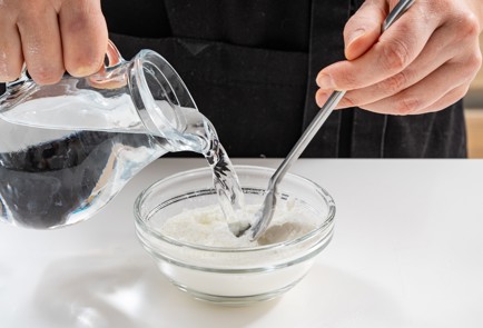 Фото шага рецепта Кисель из вишни с бадьяном и гвоздикой 175615 шаг 7  