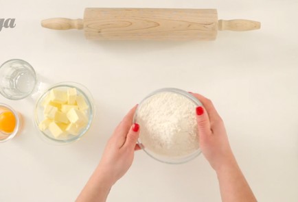 Фото шага рецепта Киш лорен со шпинатом 20251 шаг 3  