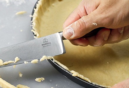 Фото шага рецепта Киш с лукомпореем цукини и семгой 25449 шаг 2  