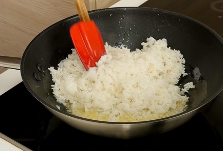 Фото шага рецепта Китайский жареный рис 114398 шаг 4  