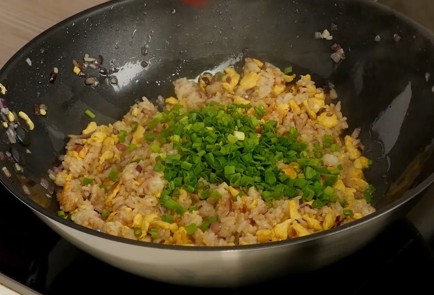 Фото шага рецепта Китайский жареный рис 114398 шаг 9  