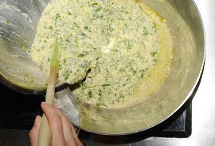 Фото шага рецепта Азербайджанская яичница кюкю 50260 шаг 8  