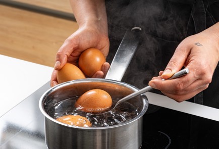 Фото шага рецепта Классическая селедка под шубой 187590 шаг 4