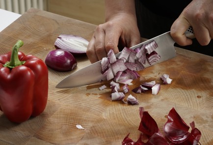 Фото шага рецепта Классическая шакшука 152972 шаг 2  