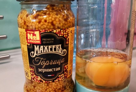 Фото шага рецепта Классический соус к салатам с лимонным соком 151280 шаг 2