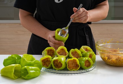 Фото шага рецепта Классические фаршированные перцы 173980 шаг 7  