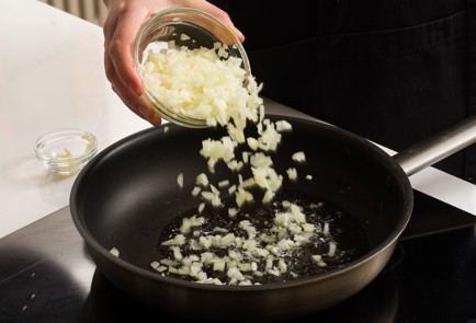 Фото шага рецепта Классические макароны пофлотски 152092 шаг 4  