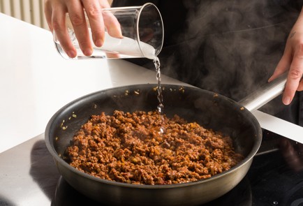 Фото шага рецепта Классические макароны пофлотски 152092 шаг 8  