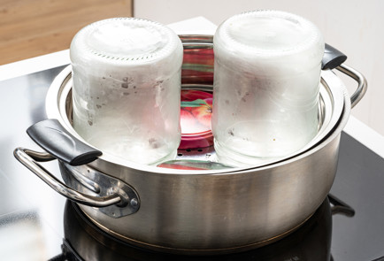 Фото шага рецепта Классические соленые огурцы 189910 шаг 2  