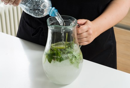 Фото шага рецепта Классический безалкогольный мохито 152548 шаг 7  